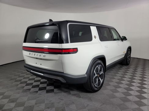 Used 2024 Rivian R1S Adventure AWD/4WD image 5