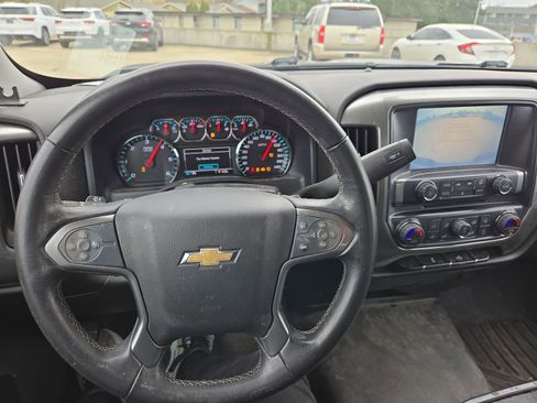 Used 2018 Chevrolet Silverado 1500 LT w/ All Star Edition image 15