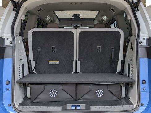 Used 2025 Volkswagen ID. Buzz 1st Edition RWD image 5