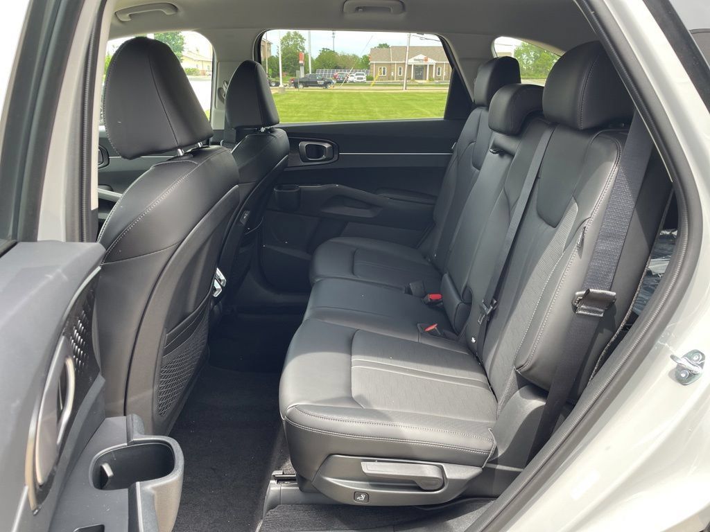 New 2026 Kia Sorento S AWD/4WD image 10