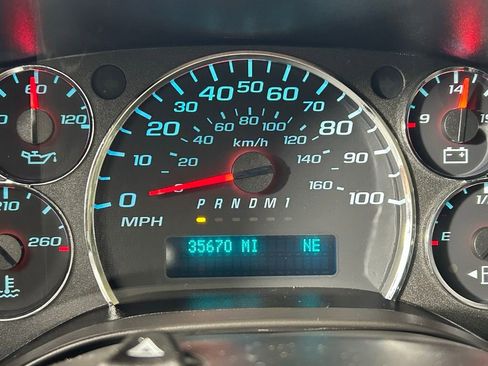 Used 2023 Chevrolet Express 3500 LS image 22