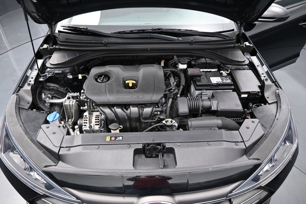 Used 2020 Hyundai Elantra SE w/ Cargo Package (C1) FWD image 28