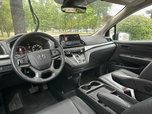Used 2025 Honda Odyssey EX-L image 2
