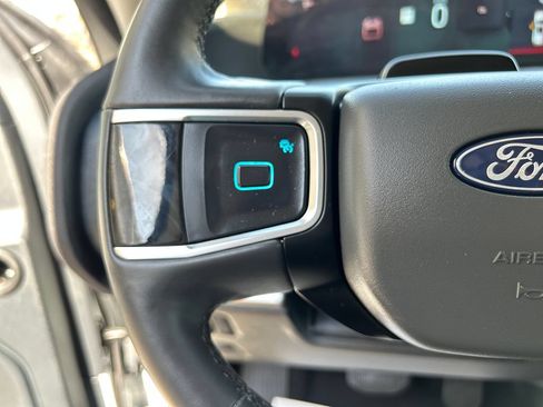 Used 2025 Ford Expedition Max Active RWD image 24