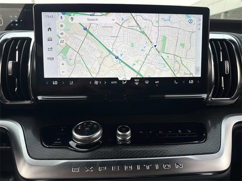 New 2025 Ford Expedition Platinum w/ Stealth Performance Package image 28