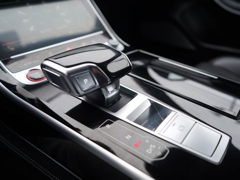 Used 2022 Audi S8 w/ S8 Comfort Plus Package image 38