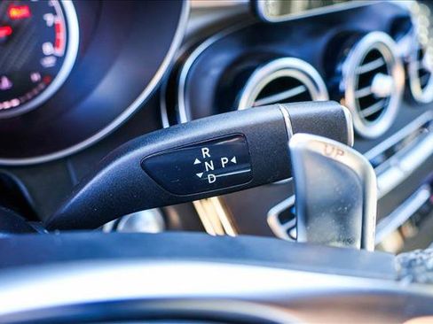 Used 2018 Mercedes-Benz GLC 63 AMG 4MATIC image 21