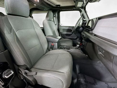 Used 2024 Jeep Wrangler Sport S image 14