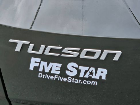New 2025 Hyundai Tucson Limited FWD image 15
