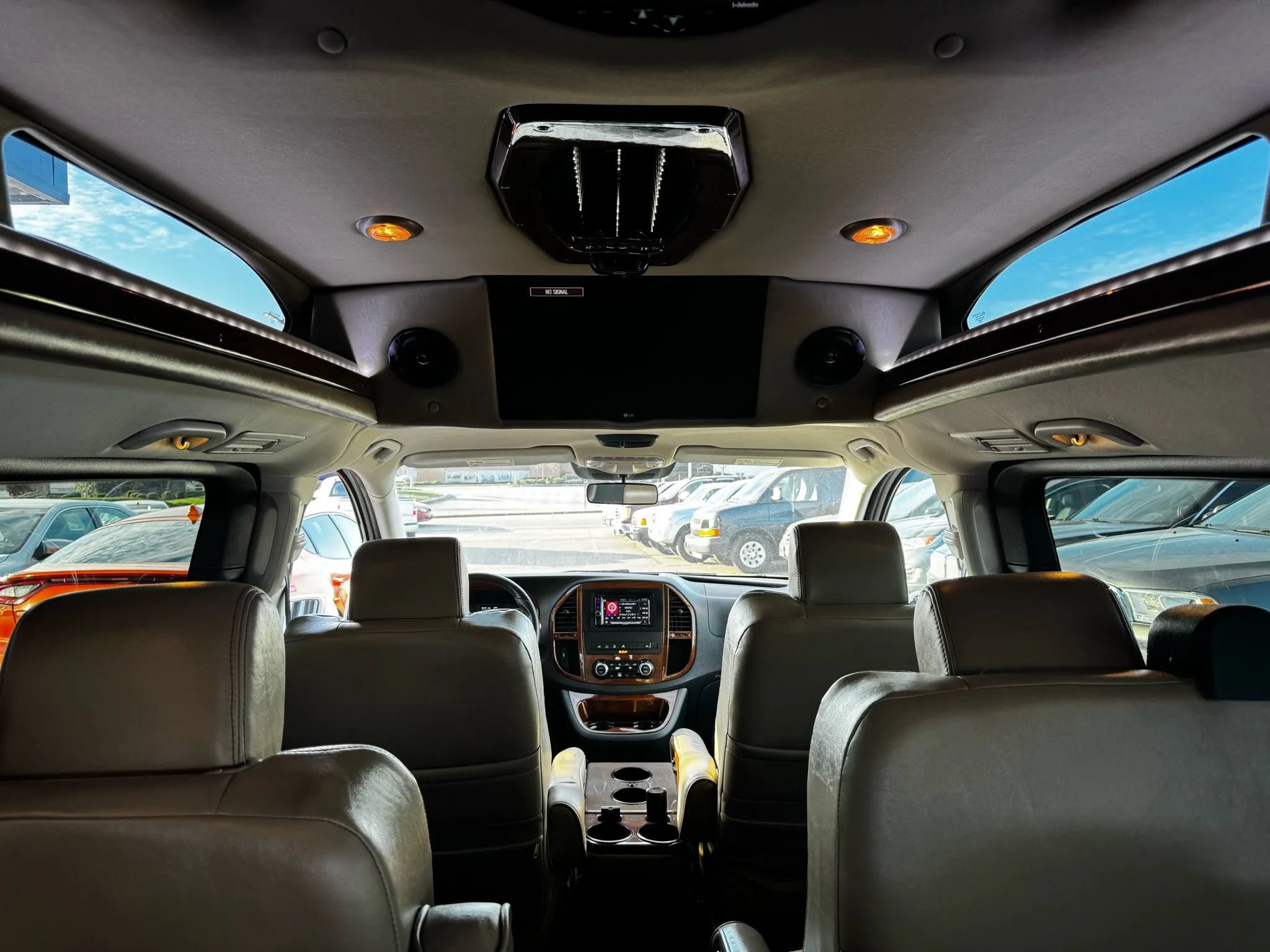 Used 2017 Mercedes-Benz Metris Passenger image 60