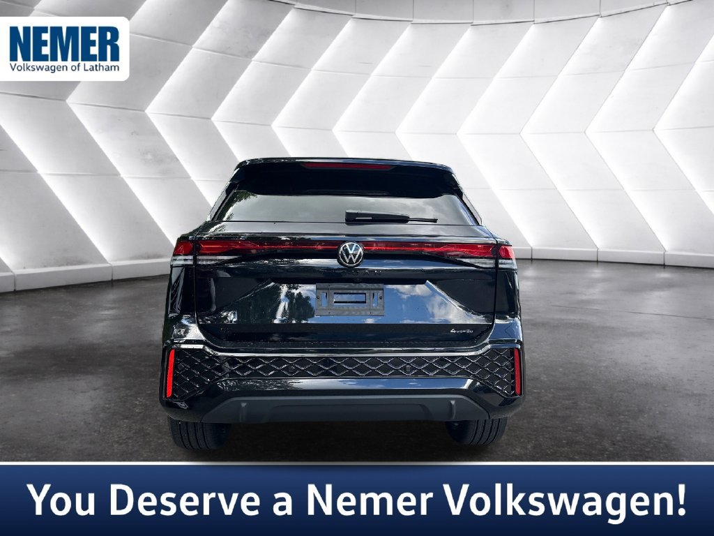 New 2026 Volkswagen Tiguan SE R-Line AWD/4WD image 3
