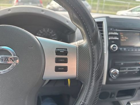 Used 2014 Nissan Frontier SV RWD image 21