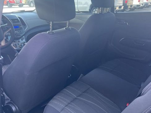 Used 2015 Chevrolet Sonic LT image 8