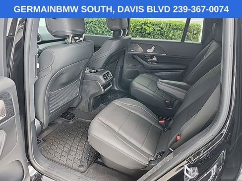 Used 2025 Mercedes-Benz GLS 450 4MATIC image 14