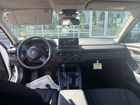 Used 2025 Honda Accord SE image 26