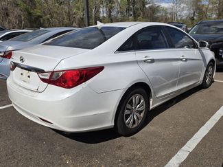 Used 2011 Hyundai Sonata GLS video 2