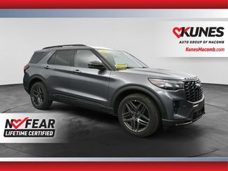 Used 2025 Ford Explorer ST-Line w/ ST-Line Street Pack AWD/4WD video 1