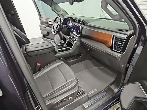Used 2023 GMC Sierra 1500 Denali w/ Technology Package image 38