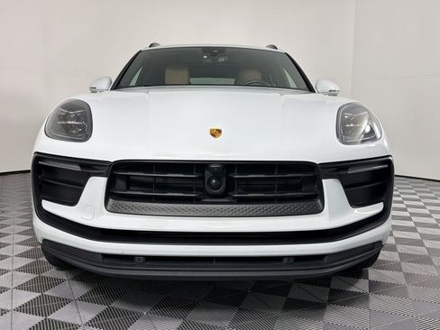 Certified 2023 Porsche Macan AWD/4WD image 13