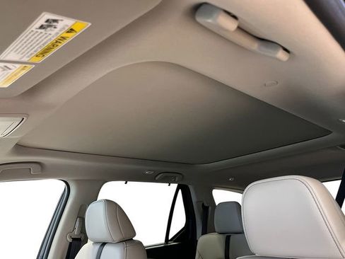 New 2026 Honda Pilot Touring image 25