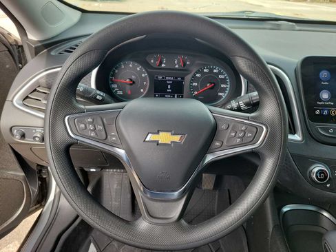 Used 2025 Chevrolet Malibu LT FWD image 19