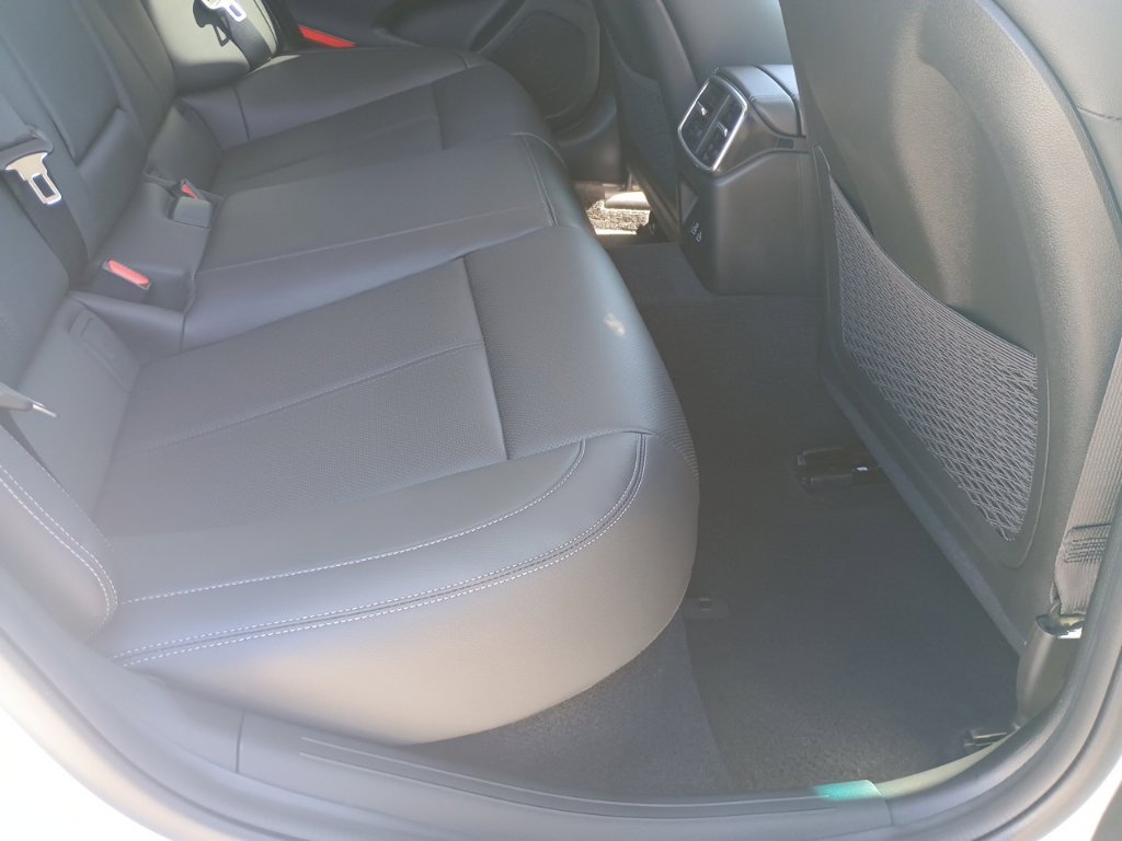 Used 2025 Genesis G70 2.5T AWD/4WD image 19