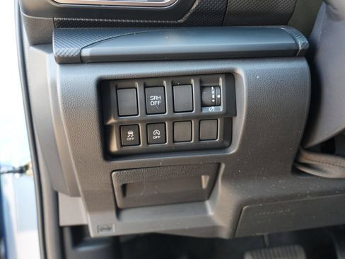 Used 2024 Subaru Forester AWD/4WD image 17