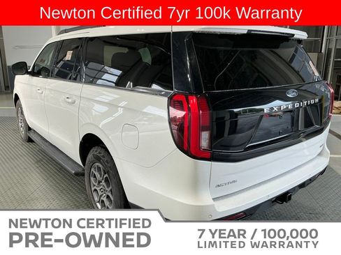 Used 2025 Ford Expedition Max Active AWD/4WD image 10