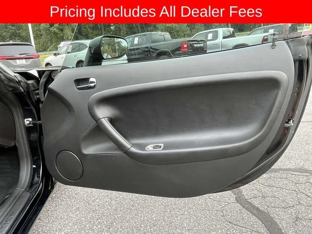 Used 2006 Pontiac Solstice Convertible w/ Premium Package RWD image 15
