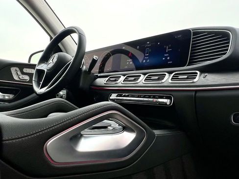 Certified 2026 Mercedes-Benz GLE 350 4MATIC image 18