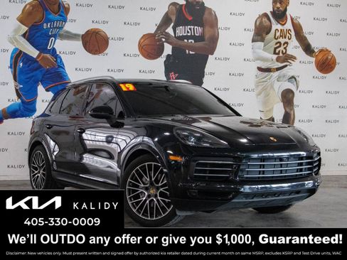 Used 2019 Porsche Cayenne AWD/4WD image 1