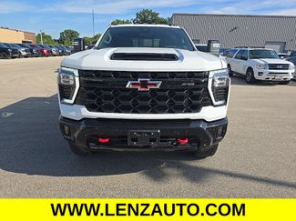 Used 2025 Chevrolet Silverado 2500 ZR2 w/ Technology Package AWD/4WD video 2