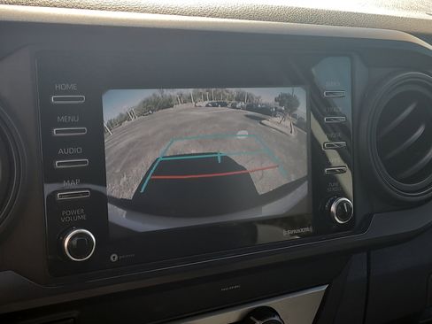 Used 2021 Toyota Tacoma SR w/ SR Convenience Package image 22