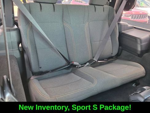Certified 2025 Jeep Wrangler Sport AWD/4WD image 17