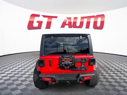 Used 2019 Jeep Wrangler Unlimited Sahara w/ Uconnect 4C Nav & Sound Group image 5