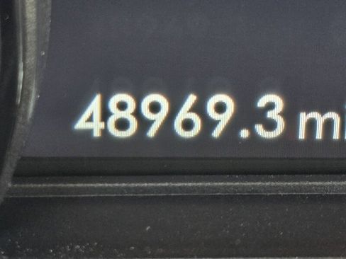 Used 2021 Lincoln Corsair STANDARD AWD w/ Equipment Group 101A image 23