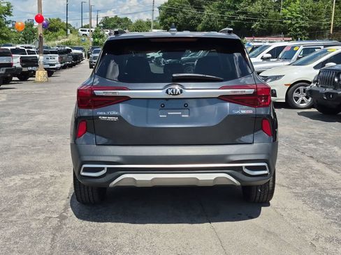Used 2021 Kia Seltos SX w/ SX Sunroof Package AWD/4WD image 7