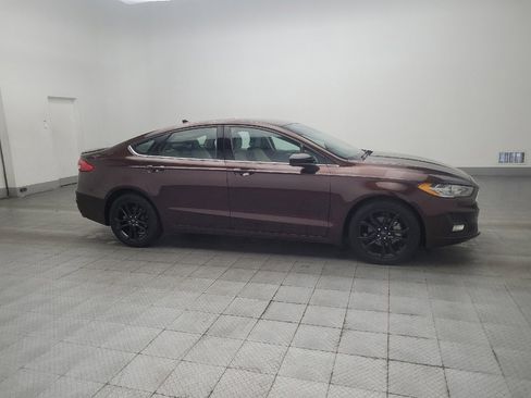 Used 2019 Ford Fusion SE w/ Equipment Group 151A FWD image 11