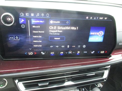 New 2026 Chevrolet Traverse Z71 w/ Driver Confidence Package image 18