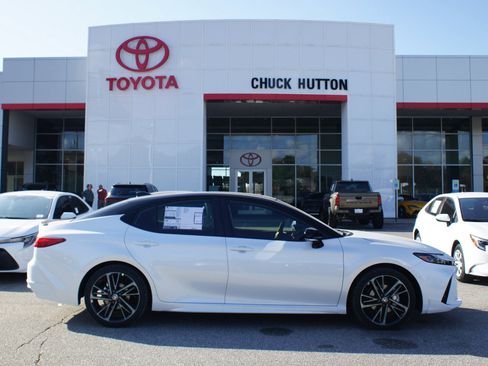 Used 2026 Toyota Camry XSE w/ Premium Package FWD image 12