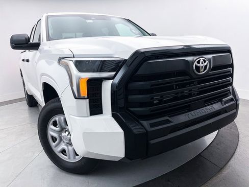 Used 2022 Toyota Tundra SR image 3