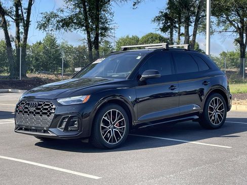 Certified 2023 Audi SQ5 Prestige w/ Prestige Package AWD/4WD image 3