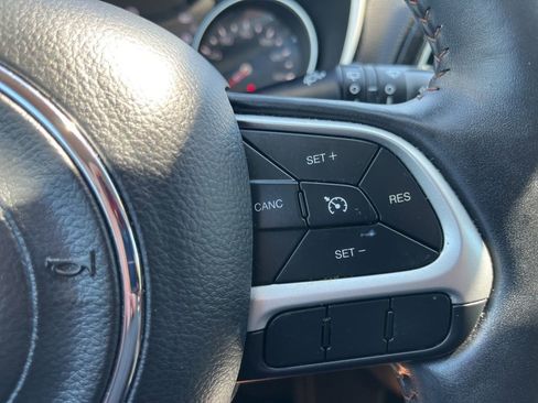 Used 2019 Jeep Compass Limited AWD/4WD image 14