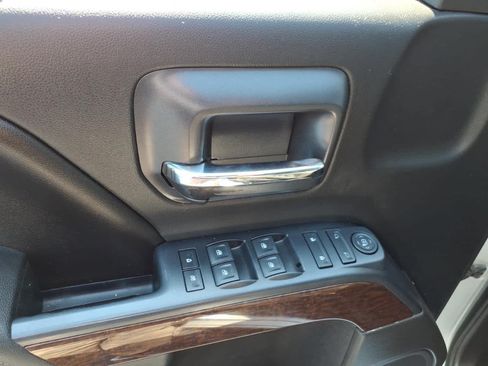 Used 2015 GMC Sierra 1500 SLE w/ SLE Value Package AWD/4WD image 12