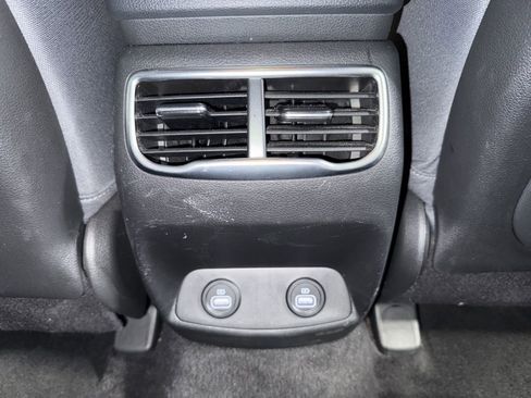 Used 2023 Hyundai Santa Fe SEL image 14