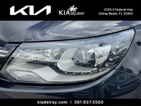 Used 2017 Volkswagen Tiguan Sport image 6