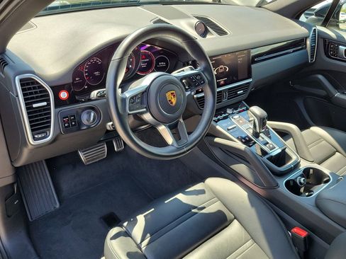 Used 2021 Porsche Cayenne S image 13
