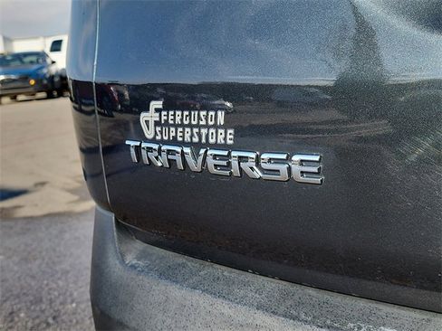 Used 2020 Chevrolet Traverse LT image 6