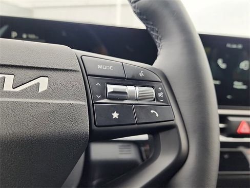New 2026 Kia Sportage LX w/ LX Convenience Package image 23