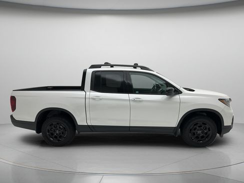 Used 2025 Honda Ridgeline Sport+ image 4